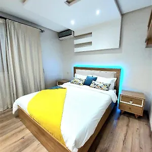 Appartement Pour Familles En Avec Piscine Et Wifi, Marrakesh